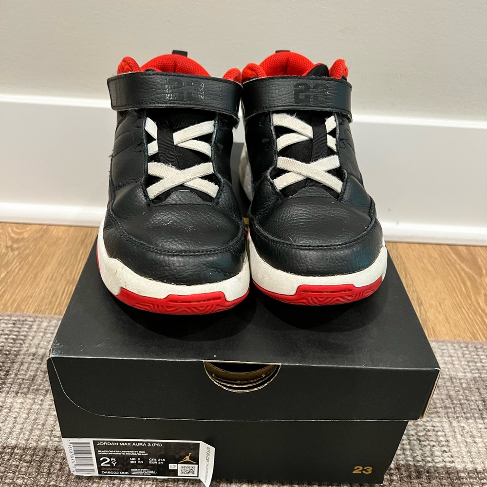 Boys Jordan Max Aura